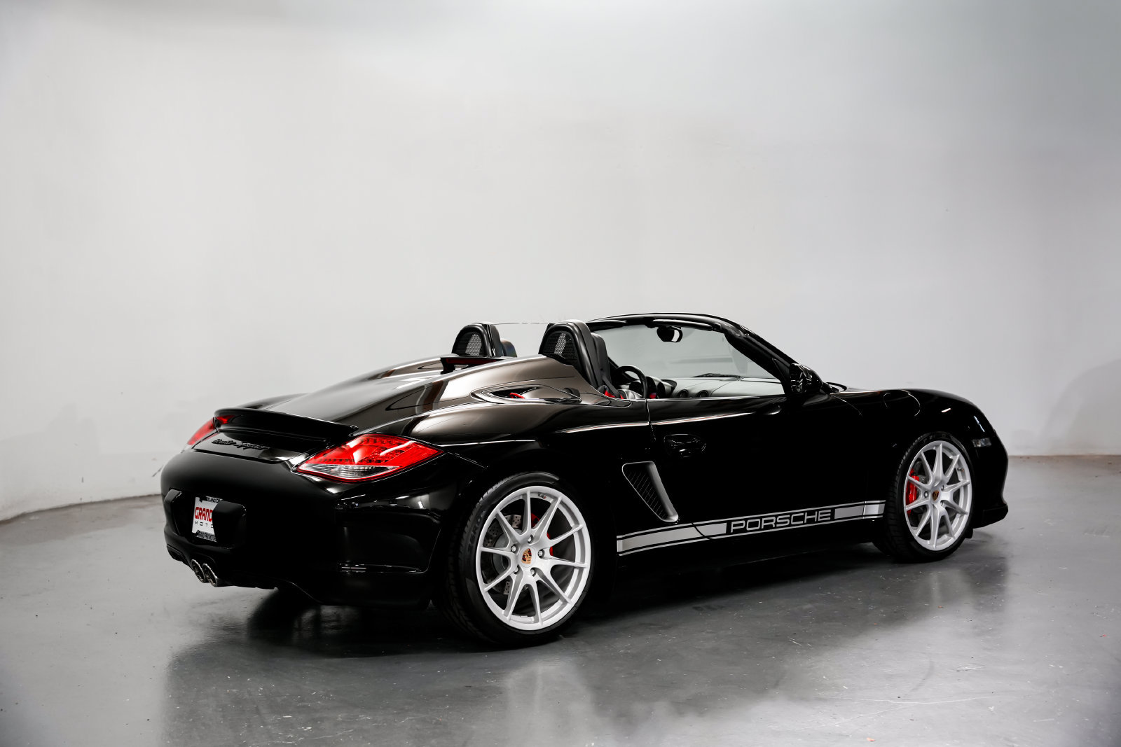 Used 2011 Porsche Boxster Spyder RWD image 3