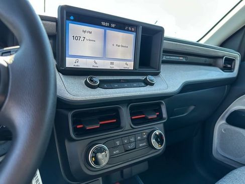 Used 2024 Ford Maverick XLT image 17