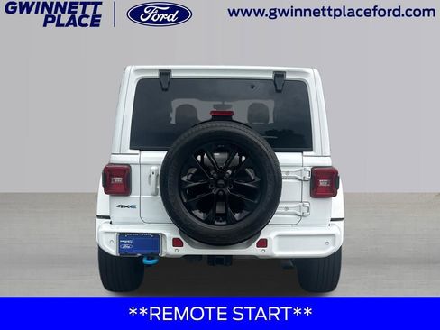 Used 2021 Jeep Wrangler Unlimited Sahara AWD/4WD image 6