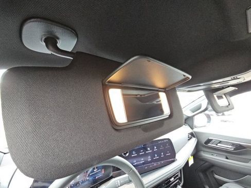 New 2026 Chevrolet Suburban LS image 48