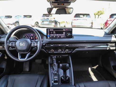 Used 2024 Honda Accord Touring image 14