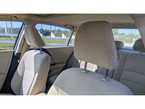 Used 2015 Honda Accord EX image 15