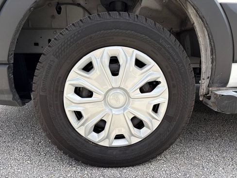 Certified 2025 Ford Transit 250 Low Roof w/ Exterior Upgrade Package RWD image 15
