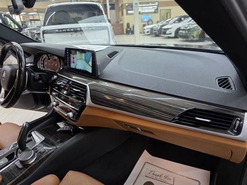 Used 2017 BMW 540i RWD image 21