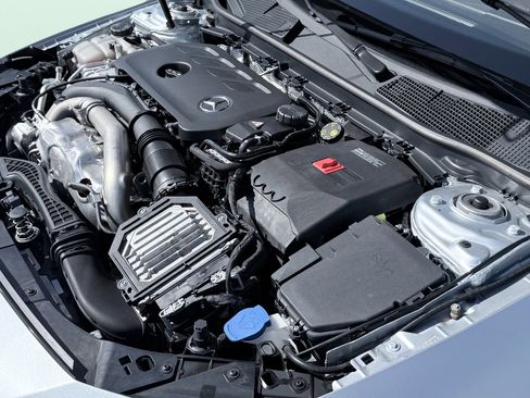 Used 2025 Mercedes-Benz CLA 250 image 17