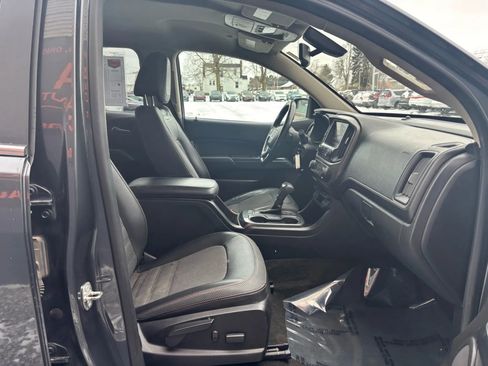 Used 2016 GMC Canyon SLE w/ All Terrain Adventure Package image 17