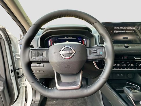 New 2026 Nissan Rogue Platinum image 11