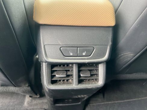Used 2025 Chevrolet Equinox ACTIV w/ Safety and Technology Package FWD image 17