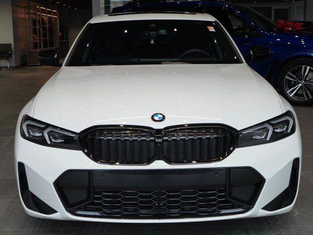 Used 2026 BMW 330i xDrive Sedan w/ M Sport Package AWD/4WD image 9