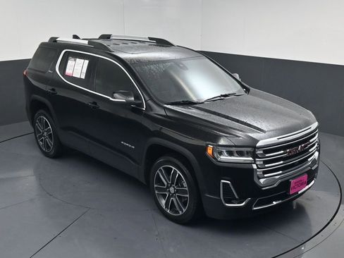 Used 2023 GMC Acadia SLT w/ Technology Package FWD image 17