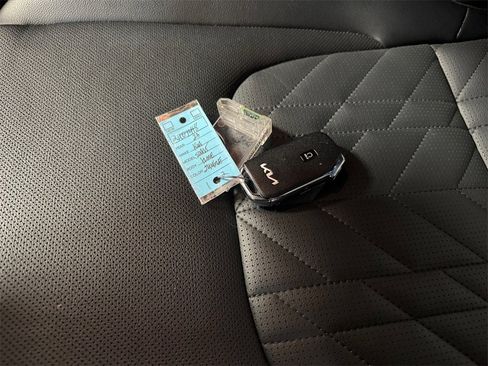 Certified 2023 Kia Sportage X-Line image 32