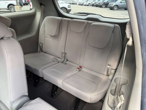 Used 2019 Kia Sedona LX FWD image 32