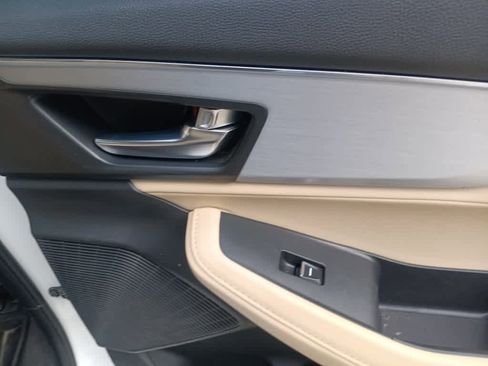 Used 2023 Acura MDX SH-AWD image 25