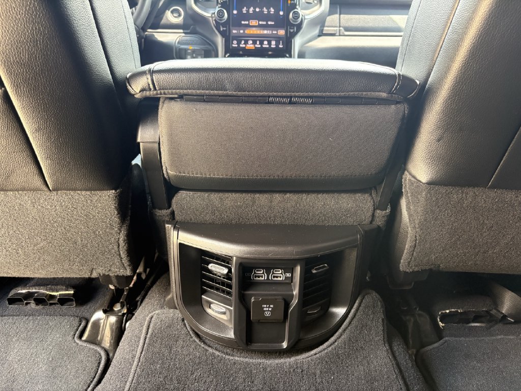 Used 2025 RAM 3500 Laramie AWD/4WD image 24