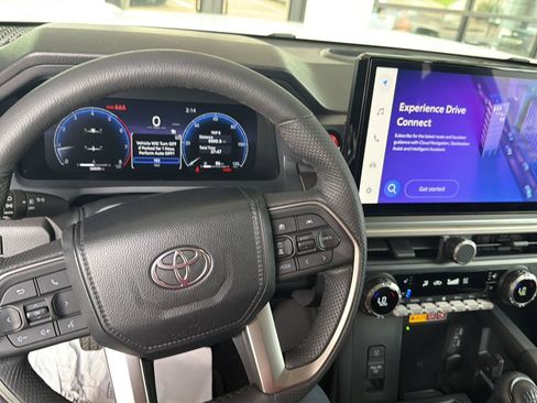 Used 2024 Toyota Tacoma TRD Off-Road w/ TRD Off Road Premium Package AWD/4WD image 19