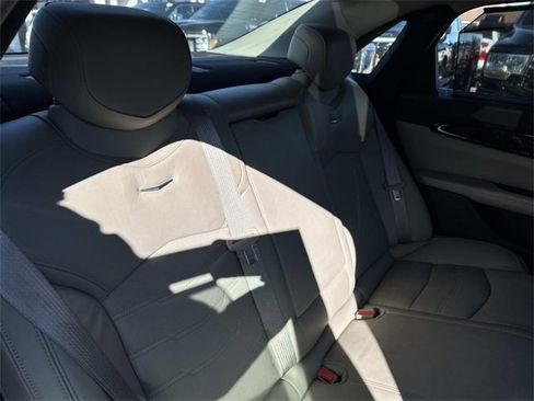 Used 2018 Cadillac CT6 Luxury image 12