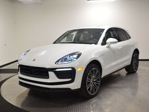 New 2026 Porsche Macan AWD/4WD image 1