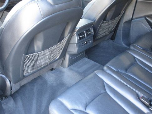 Used 2017 Audi Q7 3.0T Premium Plus w/ Premium Plus Package image 11