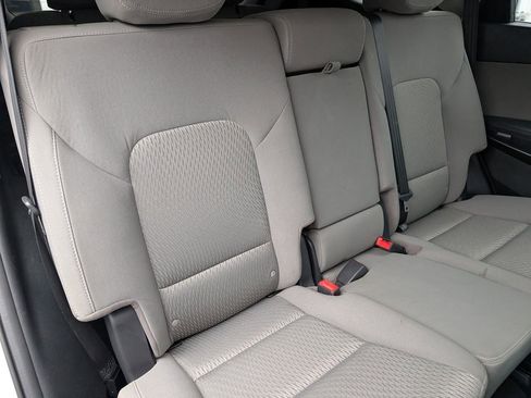 Used 2017 Hyundai Santa Fe SE image 21