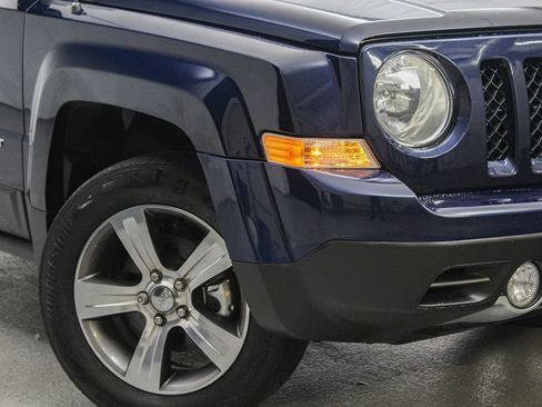 Used 2017 Jeep Patriot High Altitude AWD/4WD image 3