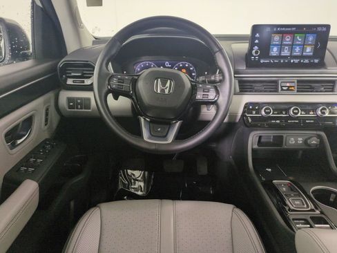 Certified 2025 Honda Pilot Elite image 17