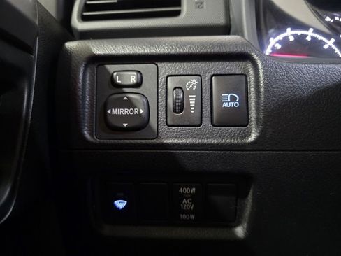 Used 2020 Toyota 4Runner SR5 Premium image 19