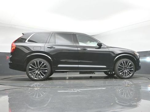 New 2026 Volvo XC90 B6 Plus w/ Protection Package Premier image 45