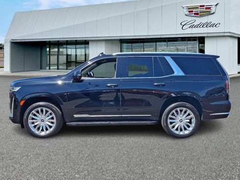 Certified 2023 Cadillac Escalade Premium Luxury AWD/4WD image 2