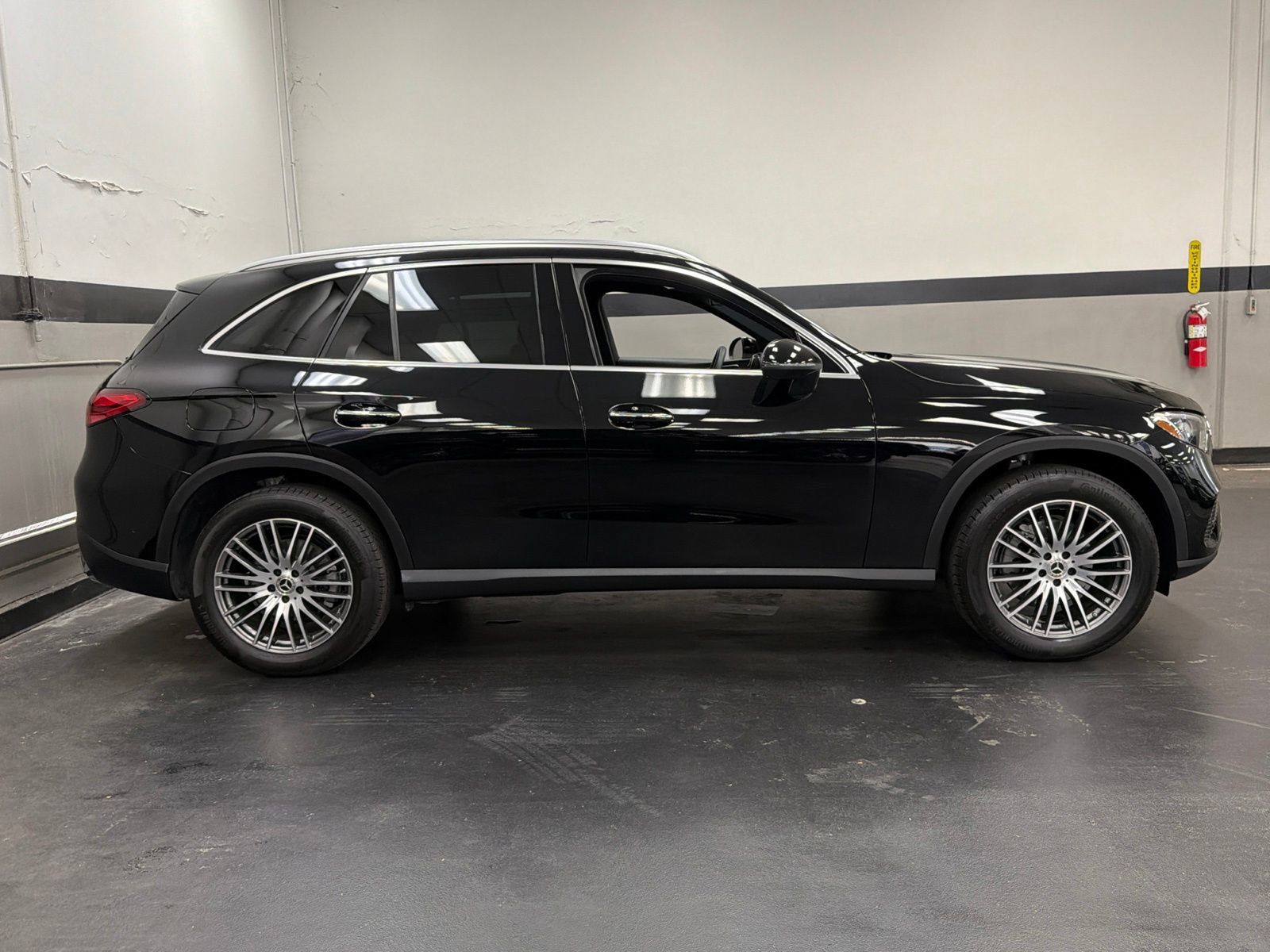 Certified 2026 Mercedes-Benz GLC 300 image 3
