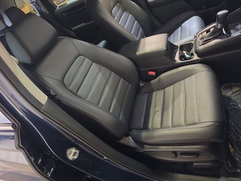 Used 2025 Honda CR-V EX-L image 25