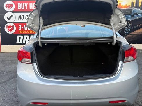Used 2012 Hyundai Elantra GLS FWD image 21