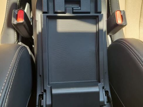 Used 2020 Subaru Outback Limited image 18