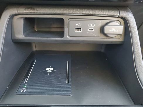 Used 2024 Honda Pilot Elite image 31