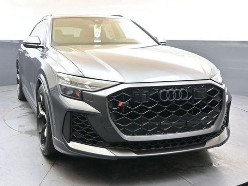 New 2026 Audi RS Q8 performance image 8