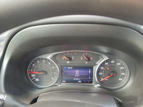 Used 2023 GMC Terrain SLE image 22