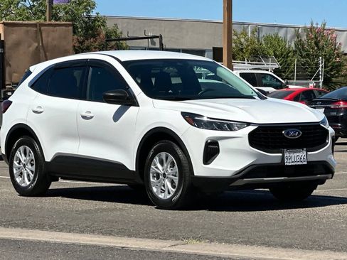 Certified 2024 Ford Escape Active FWD image 10