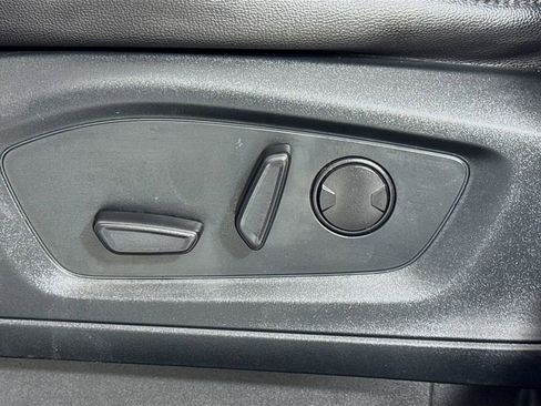 Used 2023 Ford Explorer Limited w/ Equipment Group 301A image 20