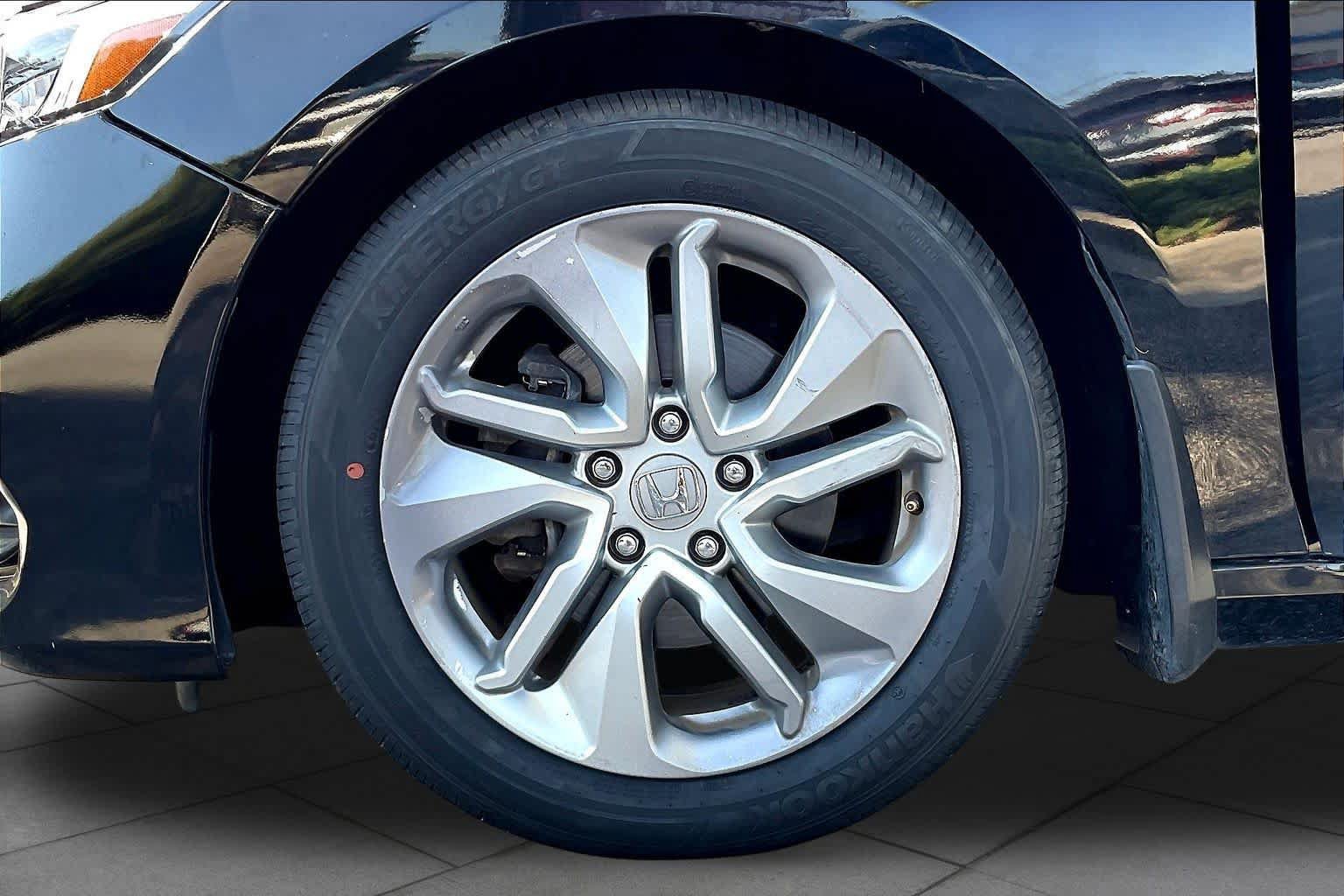 Used 2020 Honda Accord LX image 11