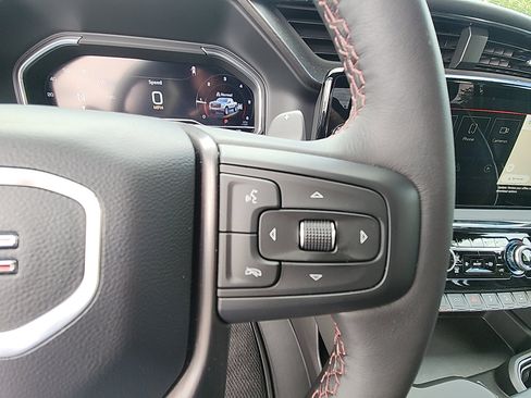 Used 2024 GMC Sierra 1500 AT4X image 21