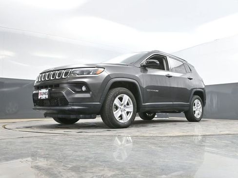 Used 2022 Jeep Compass Latitude AWD/4WD image 48