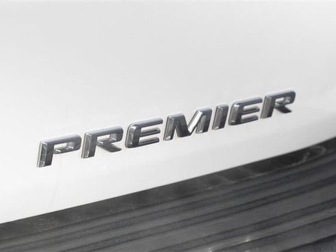 Used 2024 Chevrolet Suburban Premier image 14