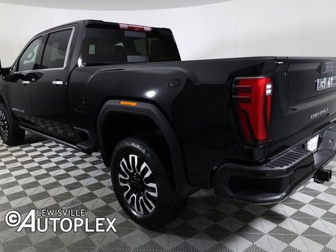 Used 2024 GMC Sierra 3500 Denali Ultimate image 11