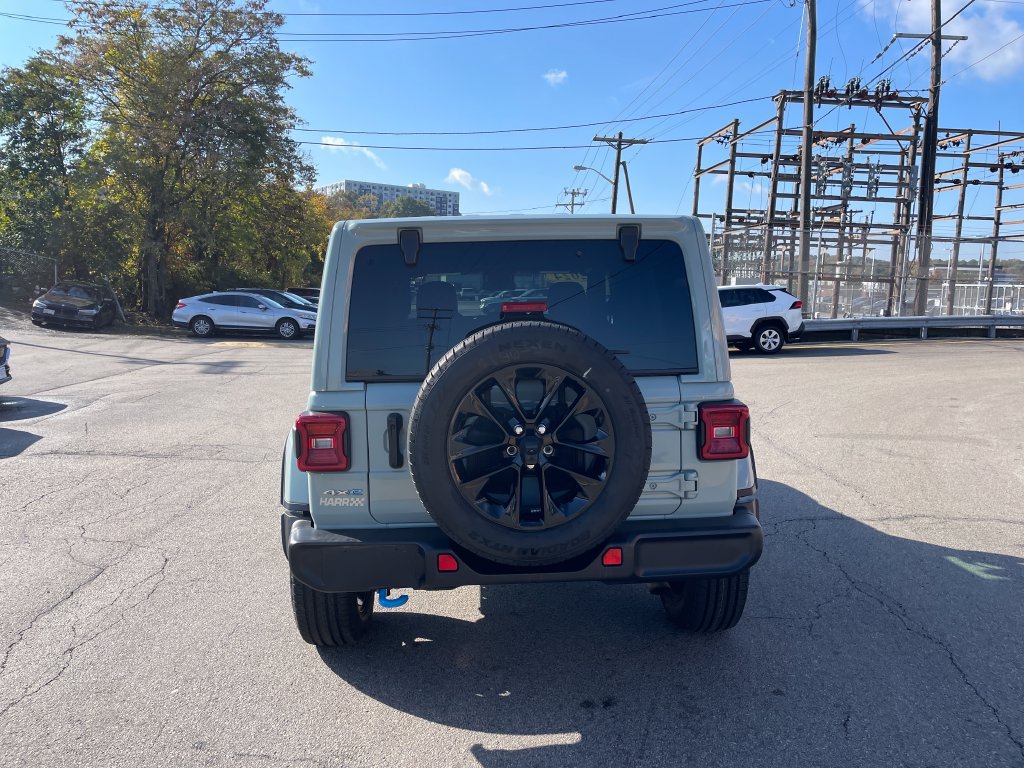 Certified 2024 Jeep Wrangler Unlimited Sahara AWD/4WD image 4