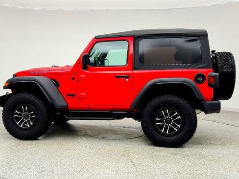 Used 2025 Jeep Wrangler Sport image 8