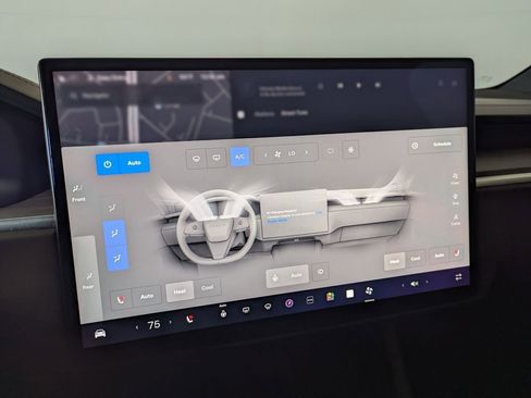 Used 2024 Tesla Model X image 43