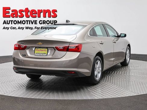 Used 2024 Chevrolet Malibu LS FWD image 5