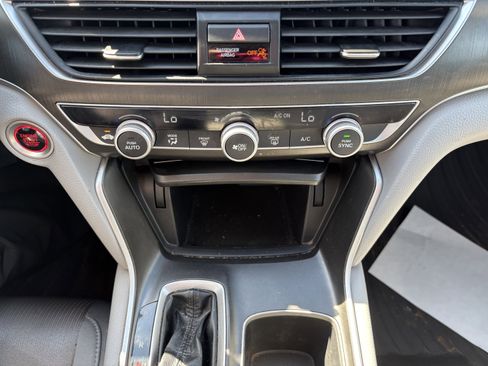 Used 2019 Honda Accord LX image 9