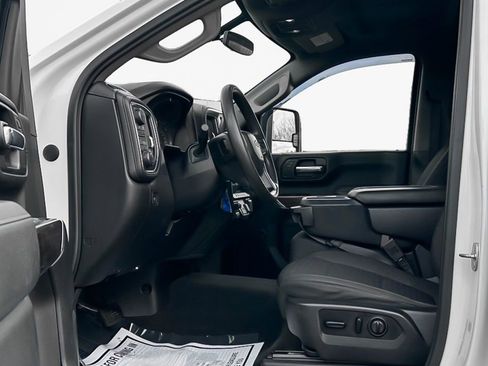 Used 2020 Chevrolet Silverado 3500 LT image 12