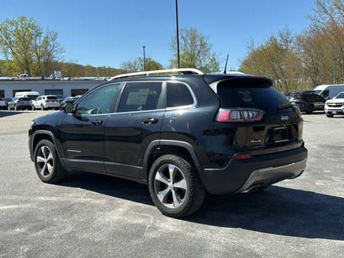 Used 2019 Jeep Cherokee Limited AWD/4WD image 8