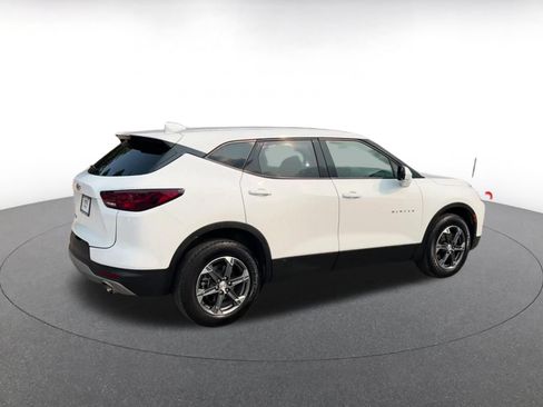 Used 2025 Chevrolet Blazer LT FWD image 15